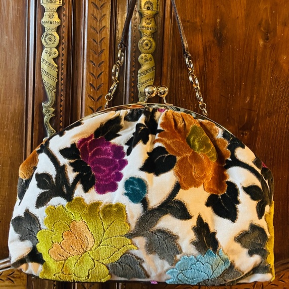 Large Glenda Gies Handbag - Picture 1 of 6